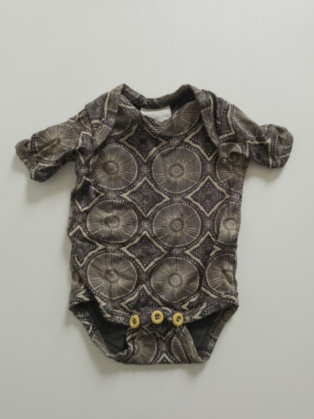 Kate Quinn Woods Beluga Batik Newborn Bodysuit Short Sleeve Black Gray